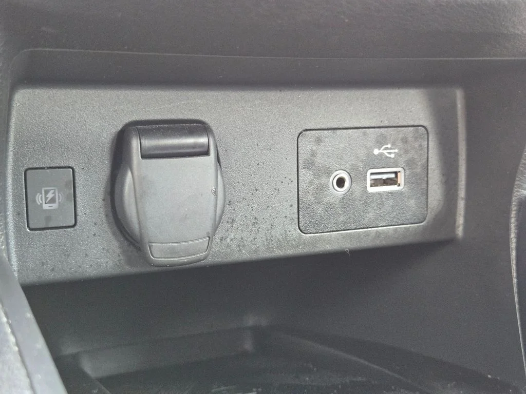 Used 2024 Gray Nissan 1.6 SV image 25