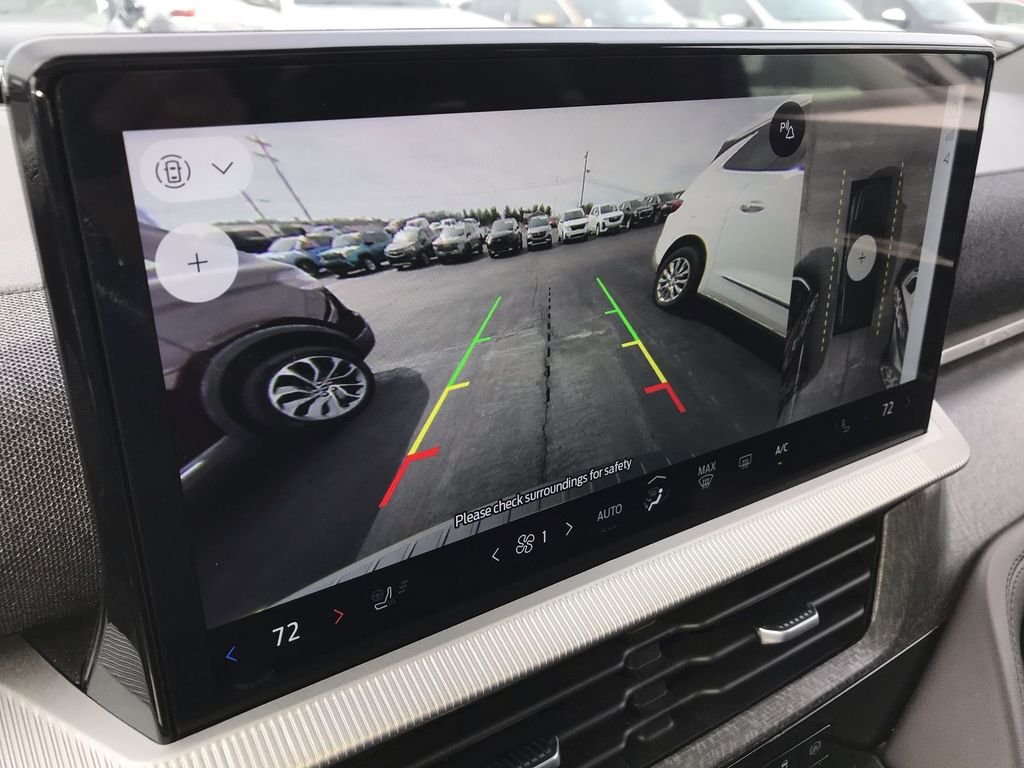 Used 2025 White Ford Platinum image 17