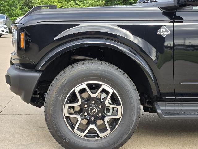 New 2026 Shadow Black Ford Outer Banks® image 26