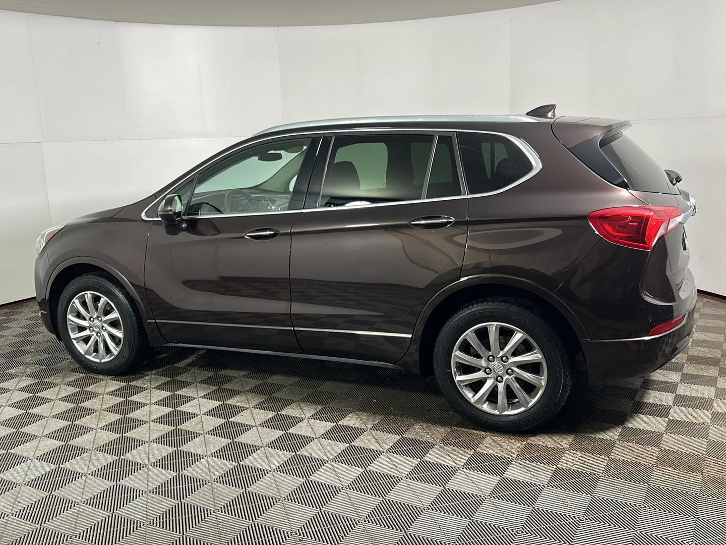 Used 2020 Espresso Buick Essence image 12