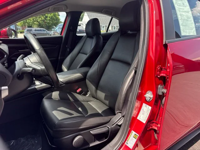 Used 2020 Red Mazda Select image 10