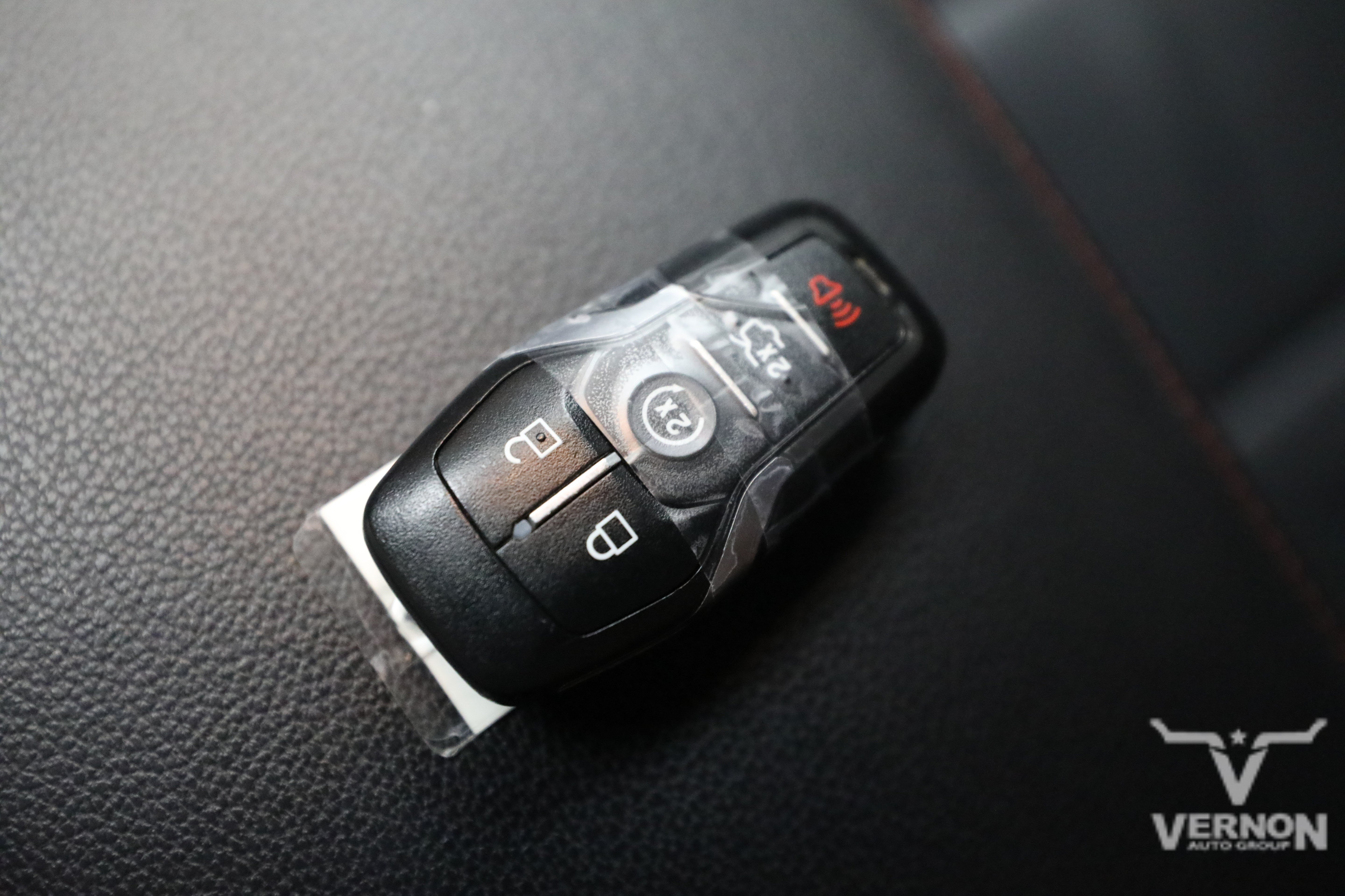 Used 2017 Gray Ford Y image 14