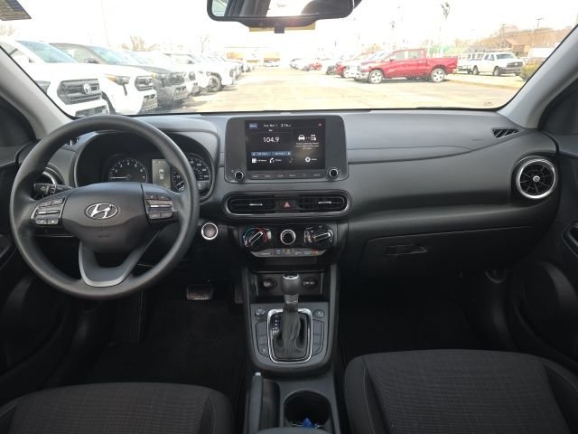2023 Hyundai Kona SEL - Photo 11