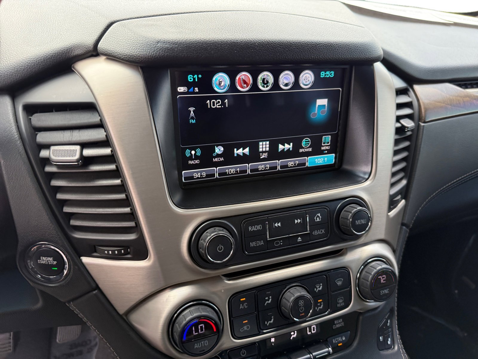 Used 2019 WHITE FROST TRICOAT GMC Denali image 12