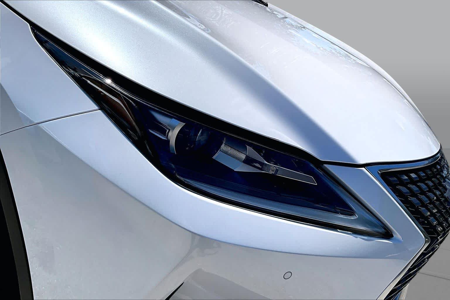 Used 2022 Eminent White Pearl Lexus  image 28