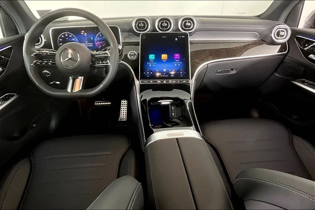 2026 Mercedes-Benz GLC Base - Photo 13
