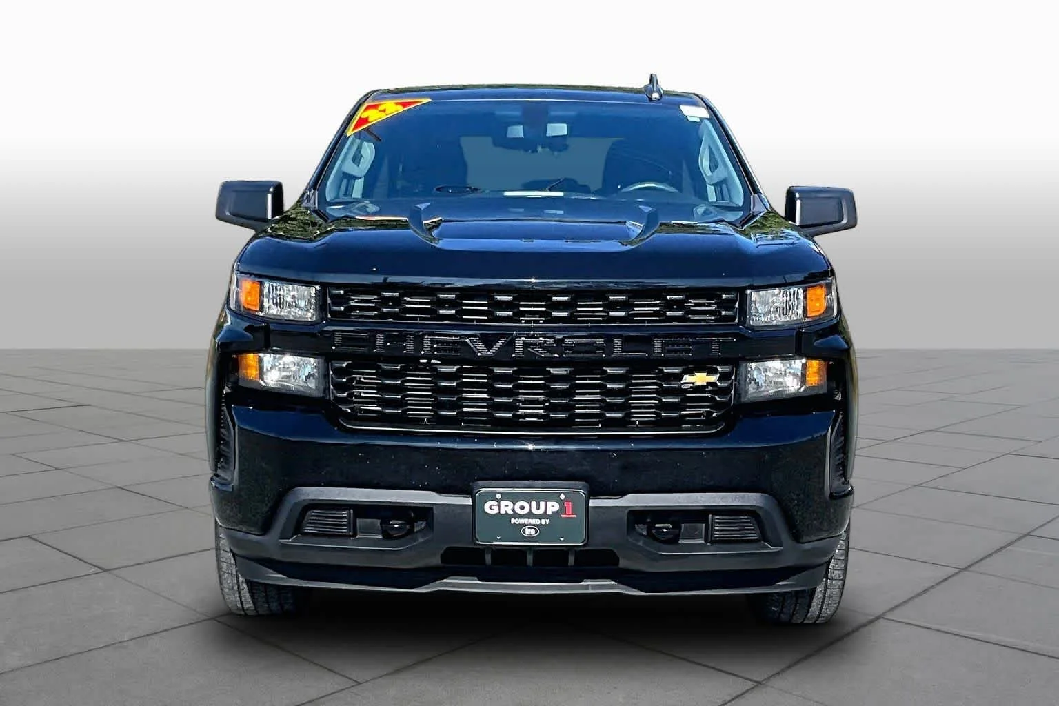 Used 2022 Black Chevrolet Custom image 4