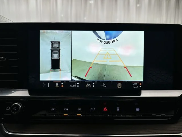 Used 2024 Black GMC SLT image 25