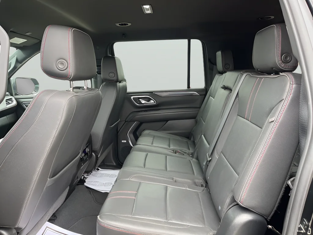 2023 Chevrolet Suburban RST - Photo 16