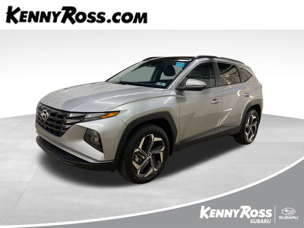 Used 2023 Silver Hyundai SEL Convenience image 1