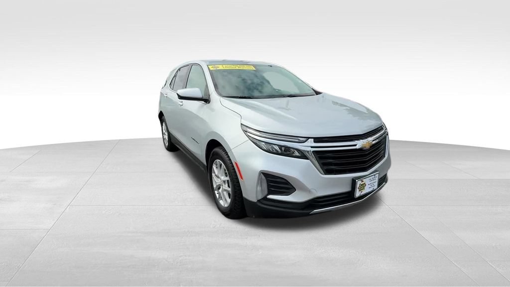 Used 2022 Silver Ice Metallic Chevrolet LT image 8