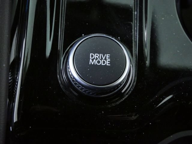 Used 2025 Black Ford Platinum image 24