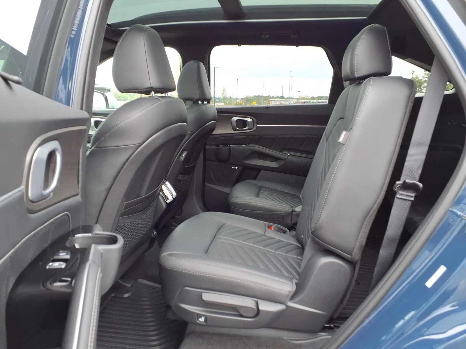 New 2026 Midnight Lake Blue Kia X-Line SX Prestige AWD image 14