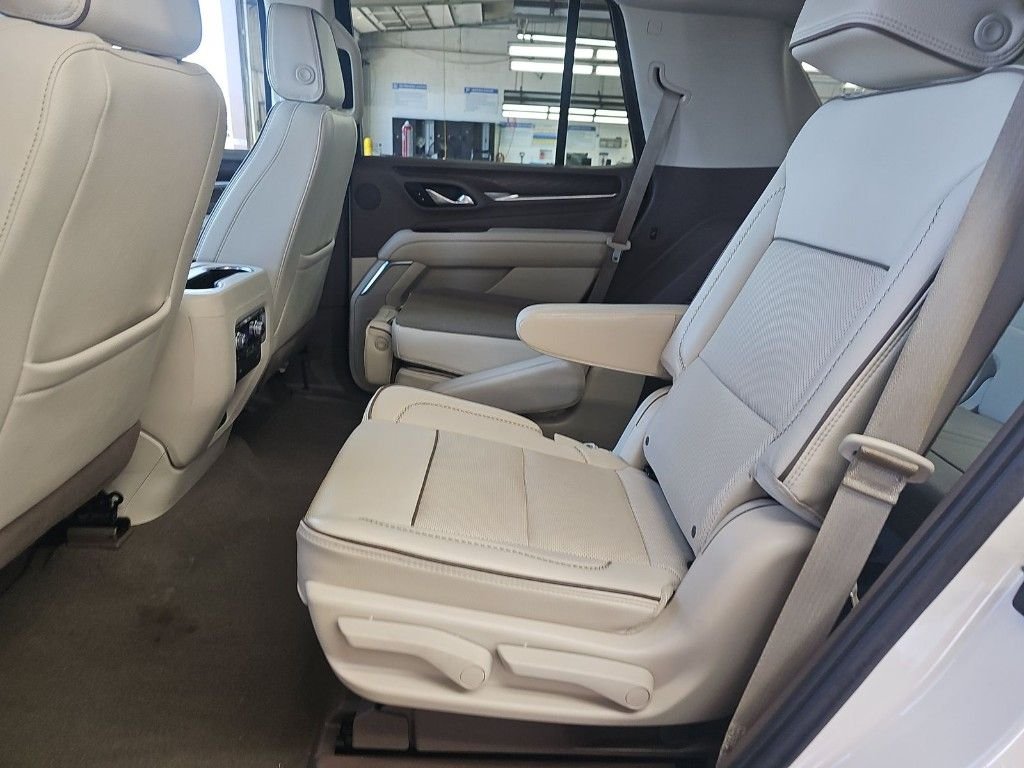 Used 2023 White GMC Denali image 4