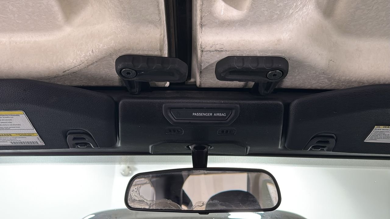 Used 2018 Gray Jeep Unlimited Sport S image 11