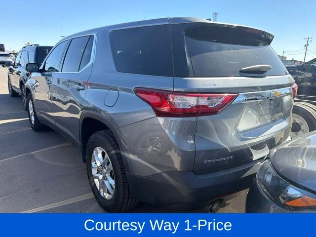 Used 2020 Gray Chevrolet LS image 4
