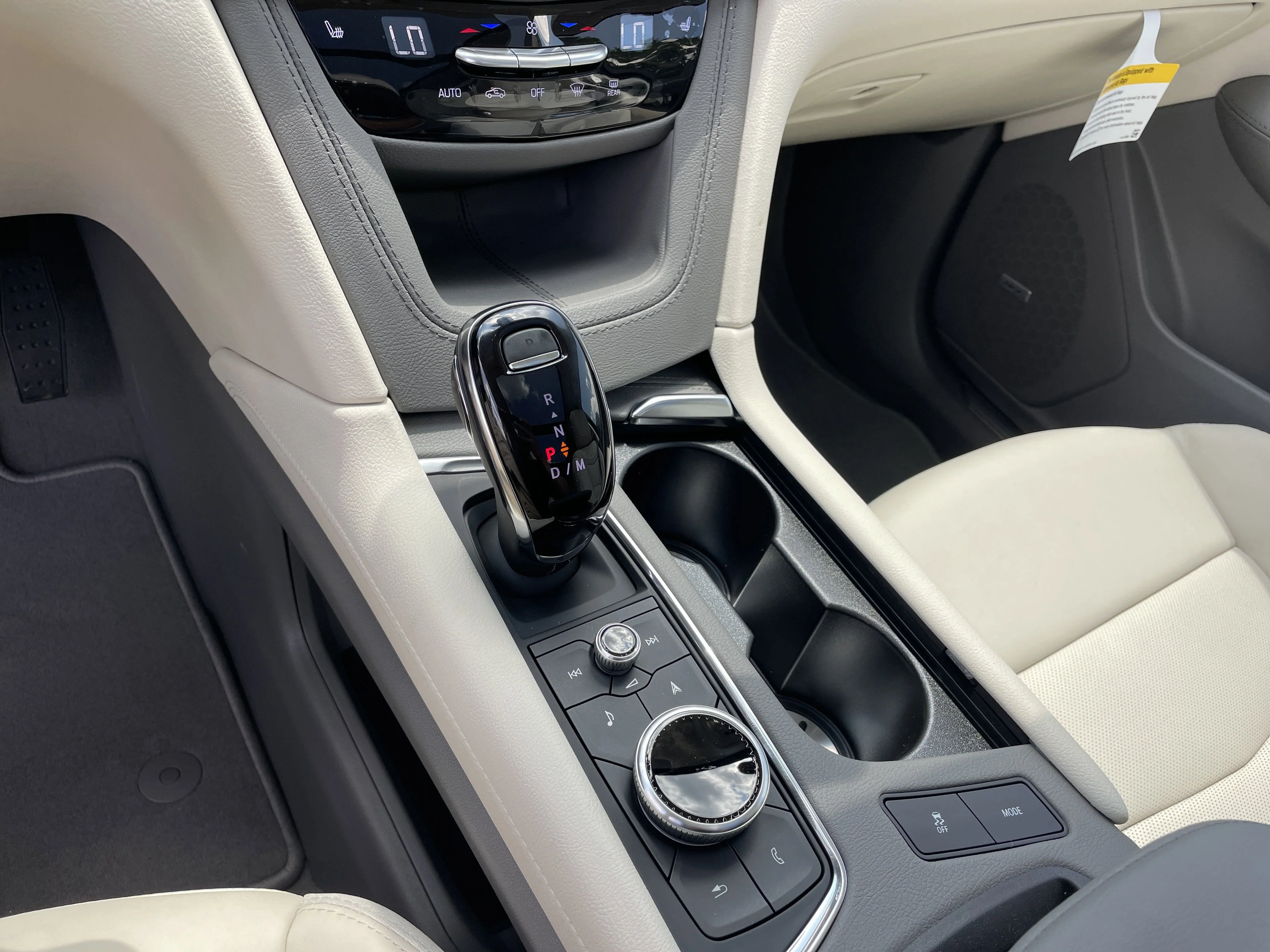 2025 Cadillac XT5 Premium Luxury - Photo 23