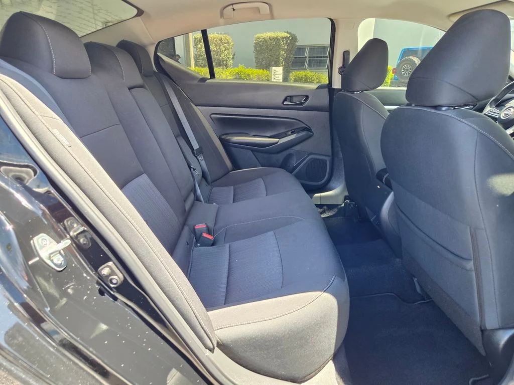 Used 2023 Black Nissan 2.5 SV image 17