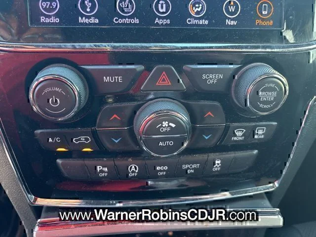 Used 2019 White Jeep Altitude image 59