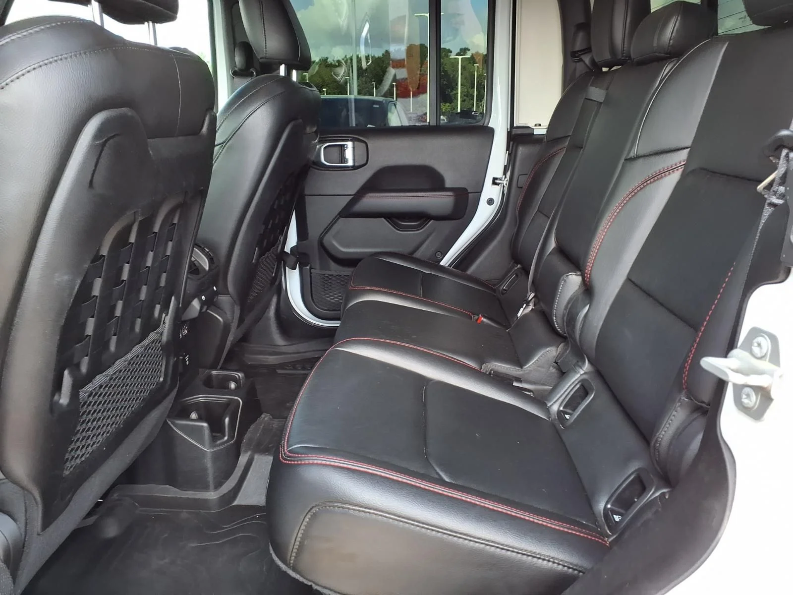 Used 2022 White Jeep Rubicon image 19
