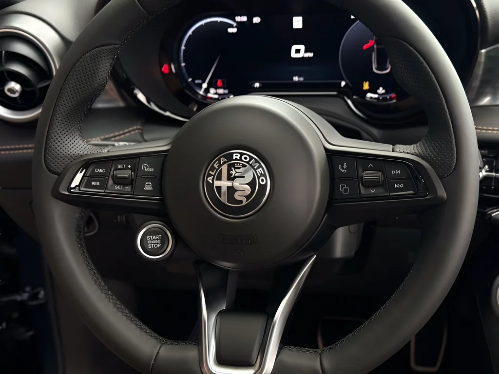 New 2026 Green Alfa Romeo Base image 26