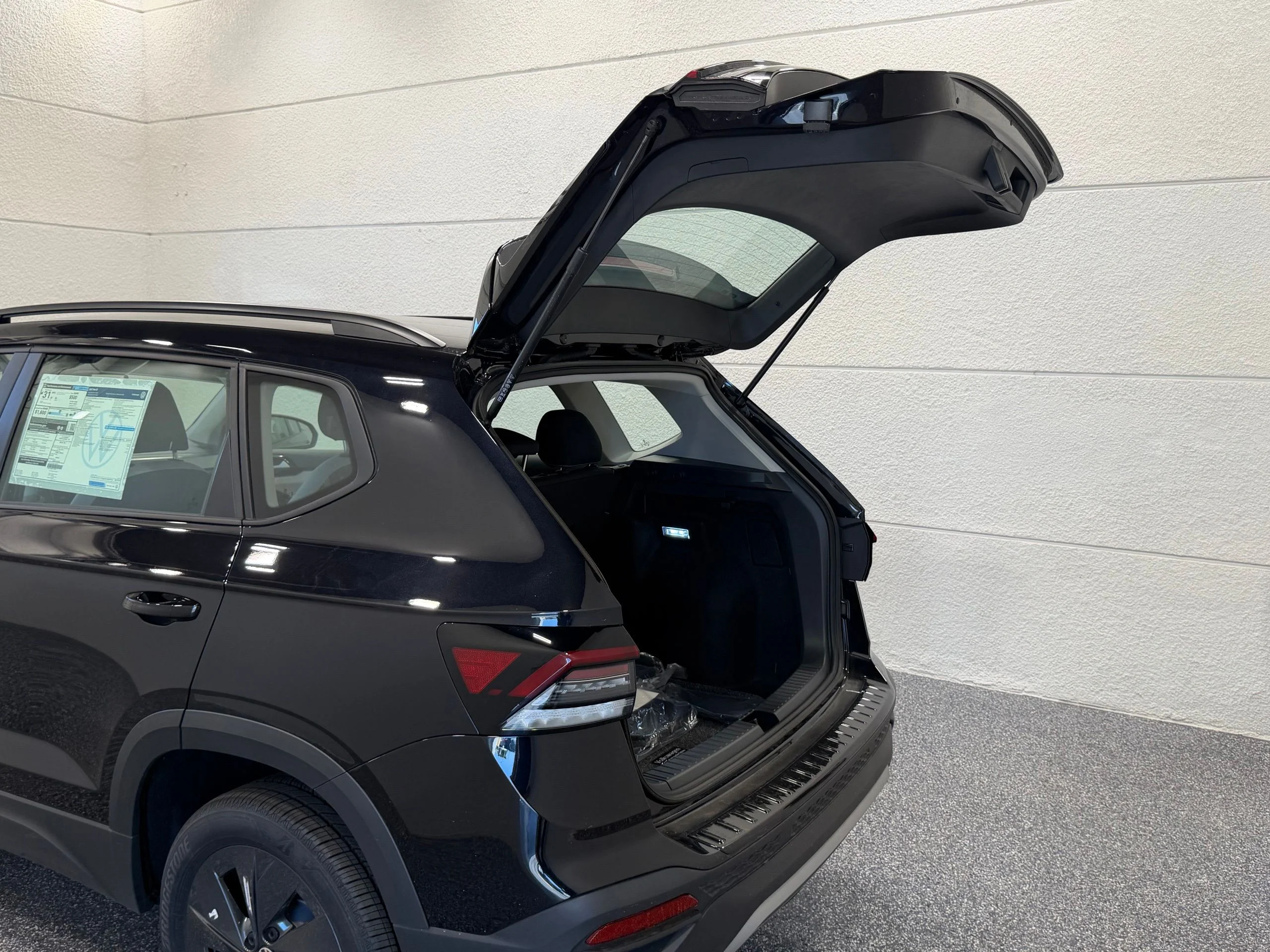 New 2026 Black Volkswagen 1.5T S image 23