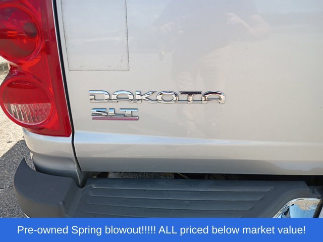 Used 2006 Silver Dodge SLT image 11