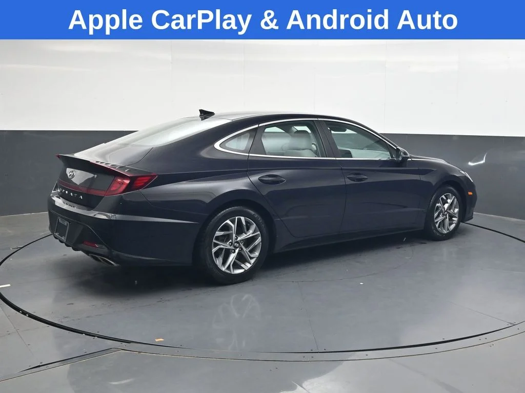 Used 2023 Blue Hyundai SEL image 4