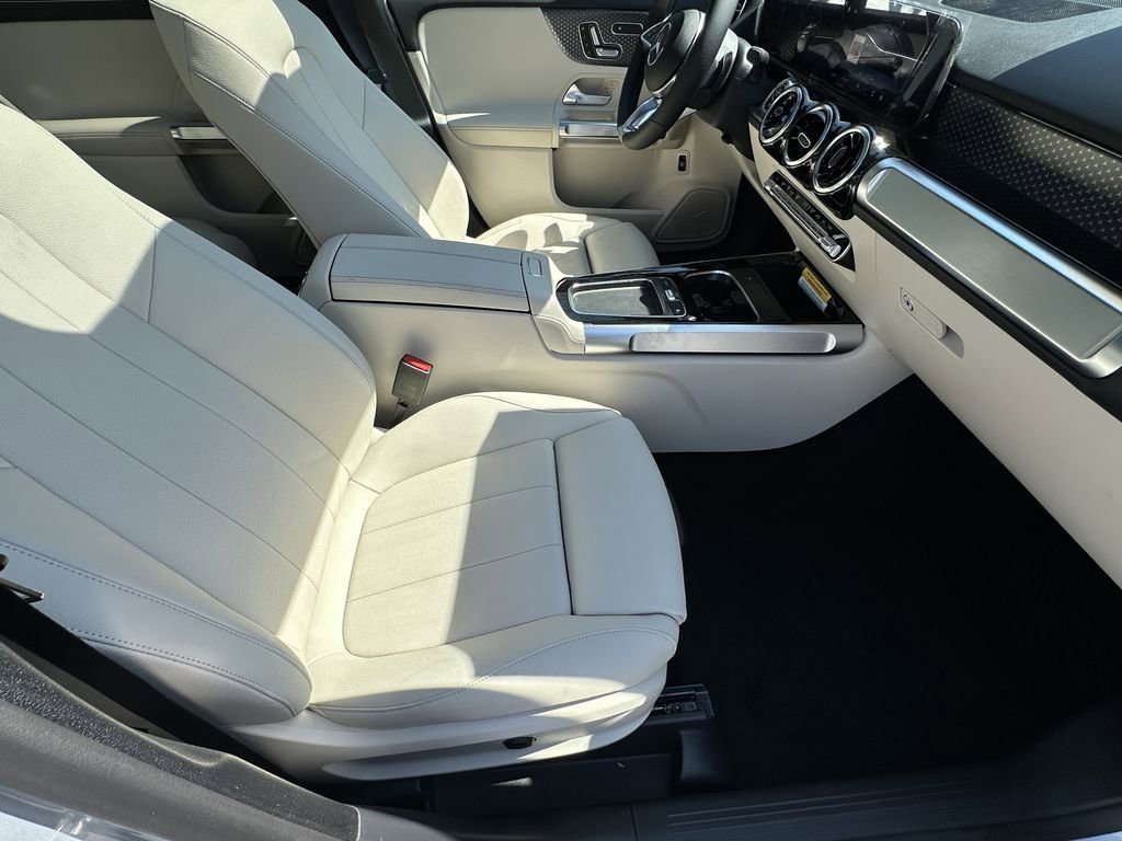 New 2026 Cirrus Silver Metallic Mercedes-Benz GLB 250 image 15