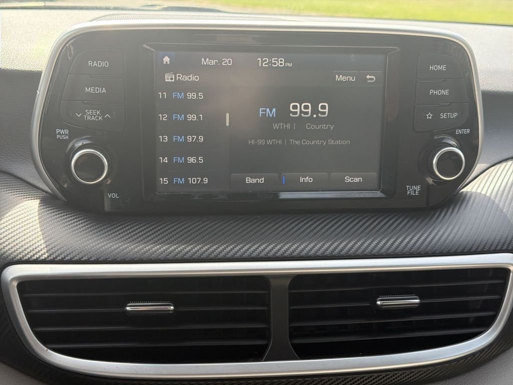 2020 Hyundai Tucson SE - Photo 13