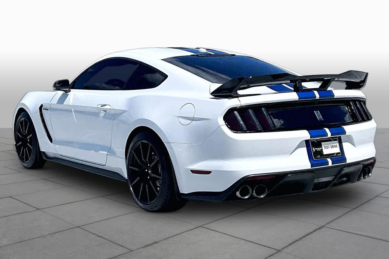 Used 2017 Oxford White Ford Shelby GT350 image 11