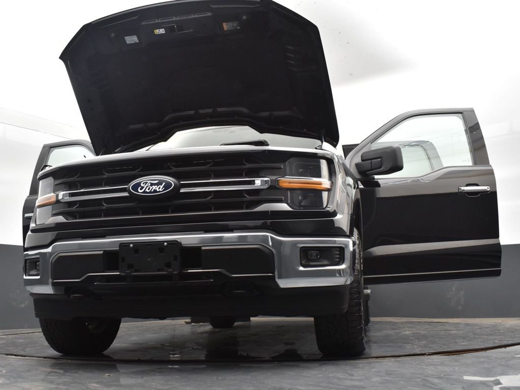 Used 2025 Black Ford XLT image 38
