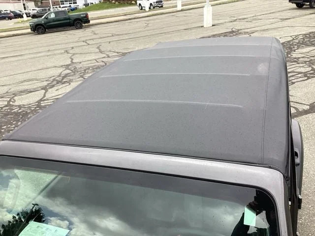New 2026 Granite Crystal Metallic Clearcoat Jeep 4-DOOR SPORT image 19