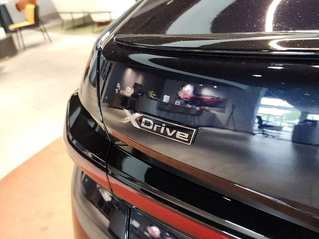 New 2026 Carbon Black Metallic BMW 740i xDrive image 21