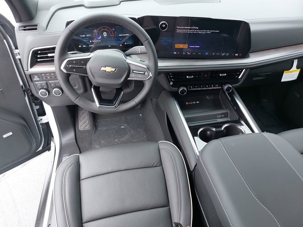 2025 Chevrolet Suburban Premier - Photo 16