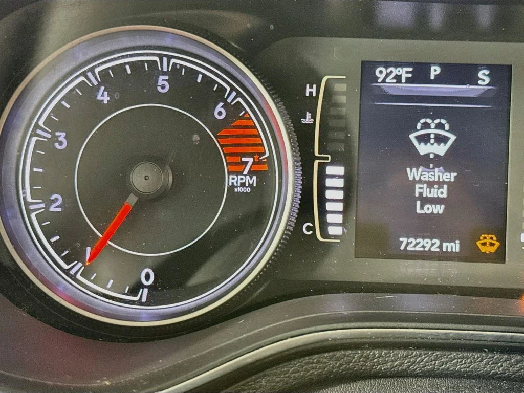 Used 2020 White Jeep Latitude Plus image 14