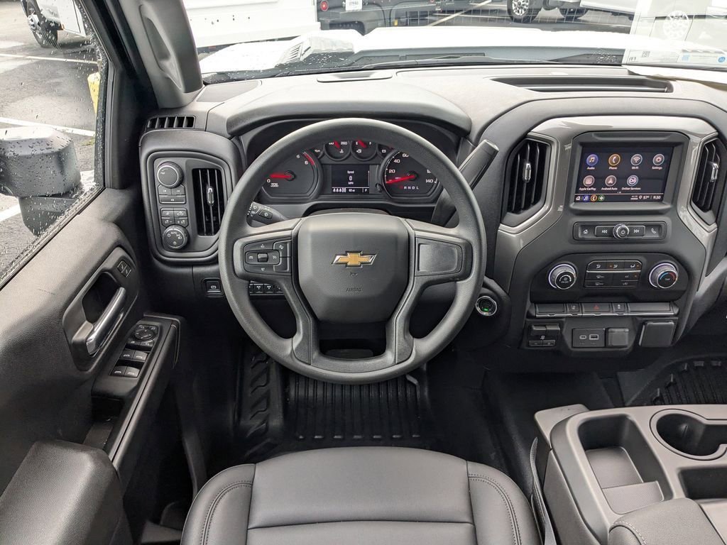 New 2026 Summit White Chevrolet WT image 19