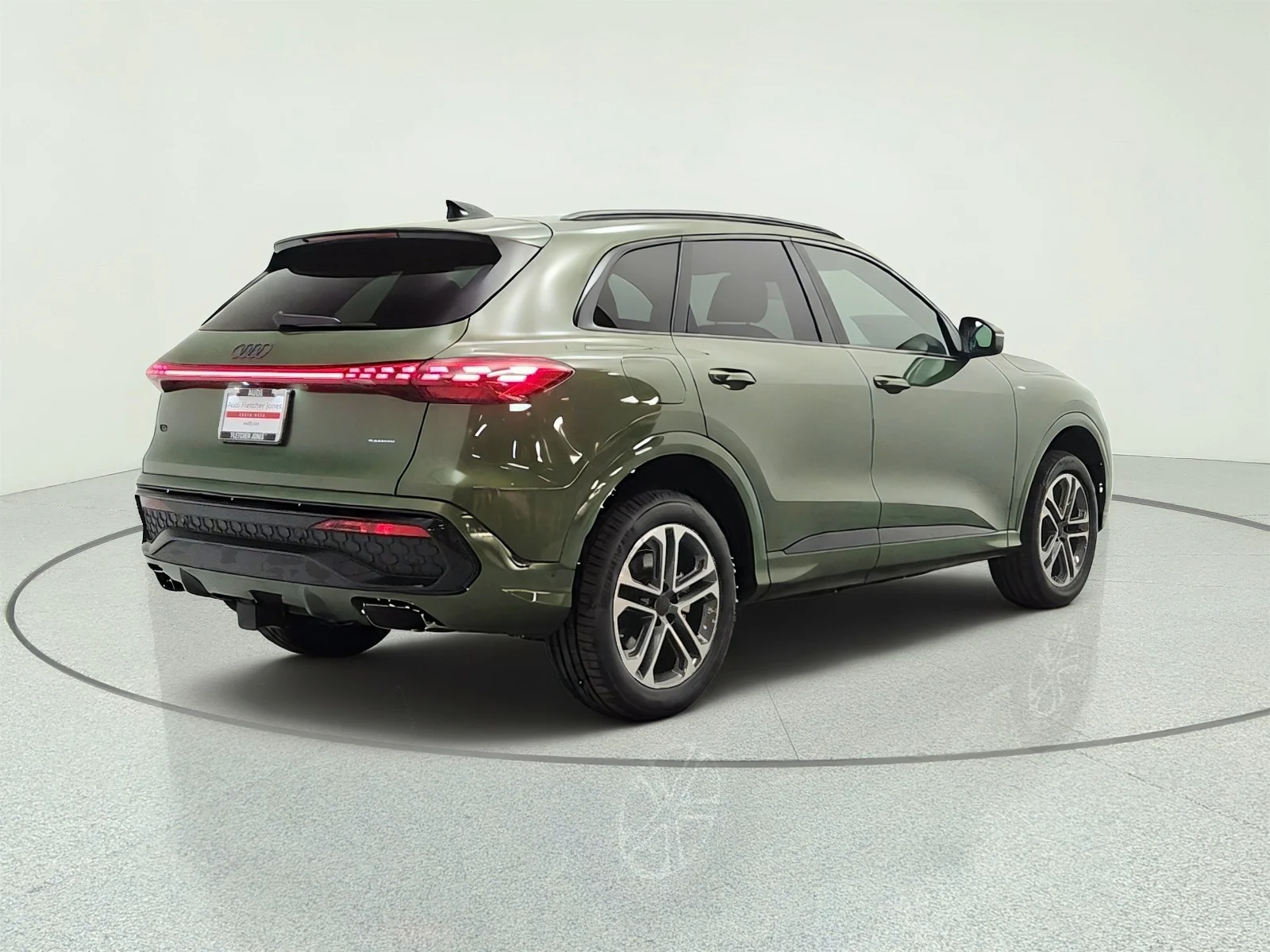 New 2026 District Green Metallic Audi Premium 2.0 TFSI quattro image 5