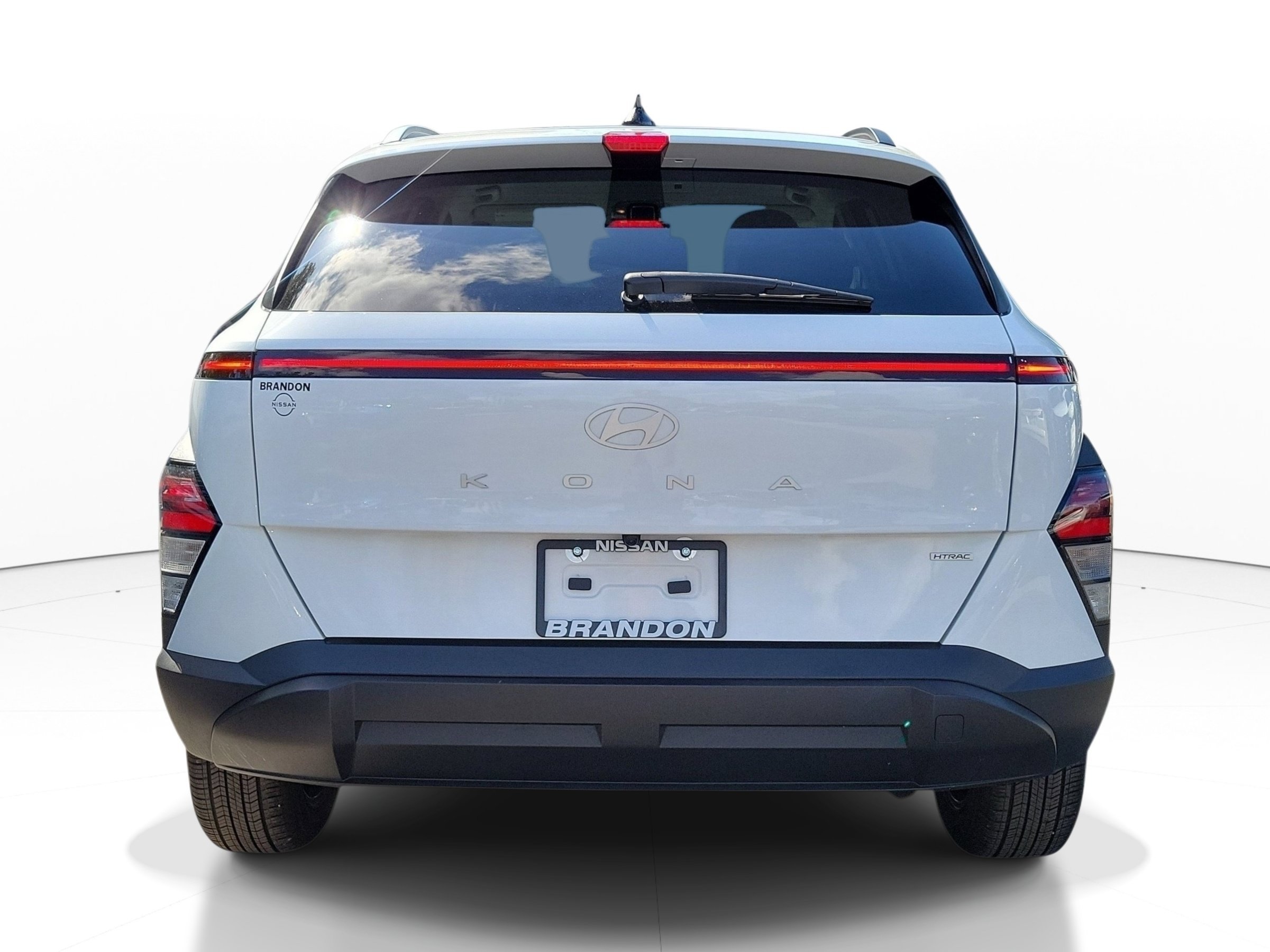 Used 2025 Atlas White Hyundai SEL image 6
