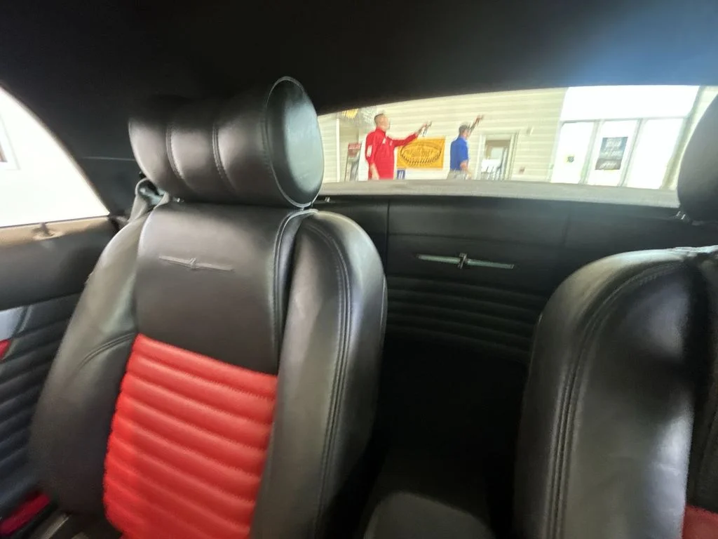 Used 2002 Red Ford Base image 14