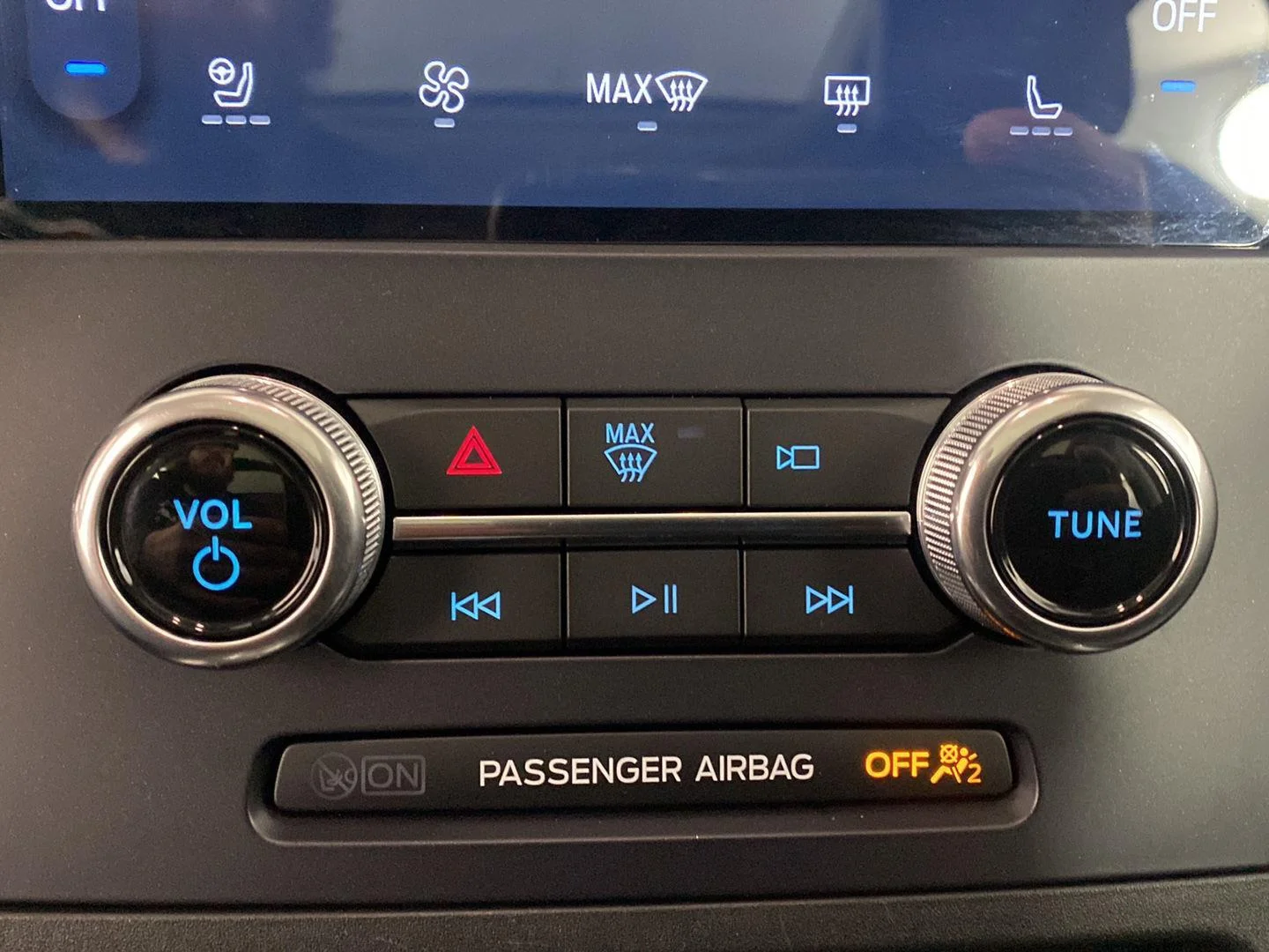 Used 2022 Blue Metallic Ford SEL image 6