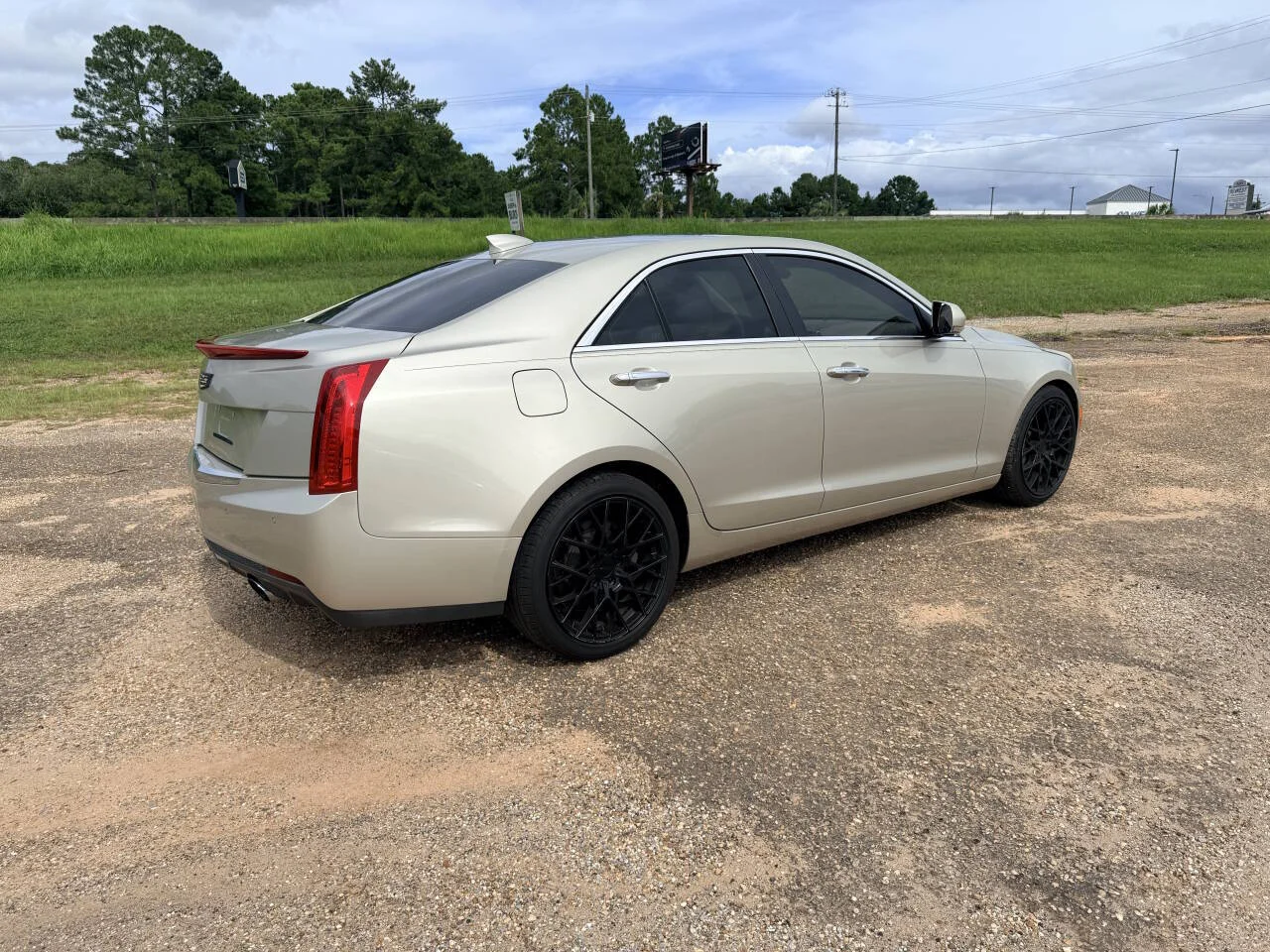 Used 2015 Champagne Cadillac 2.0T Luxury 4dr Sedan image 5
