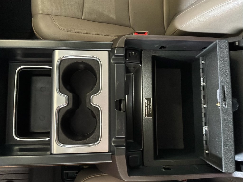 Used 2017 White GMC SLT image 30