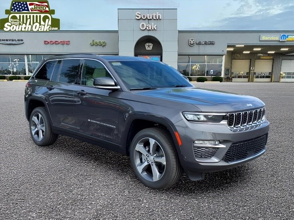 New 2025 Baltic Gray Metallic Clear-Coat Exterior Paint Jeep Limited image 1