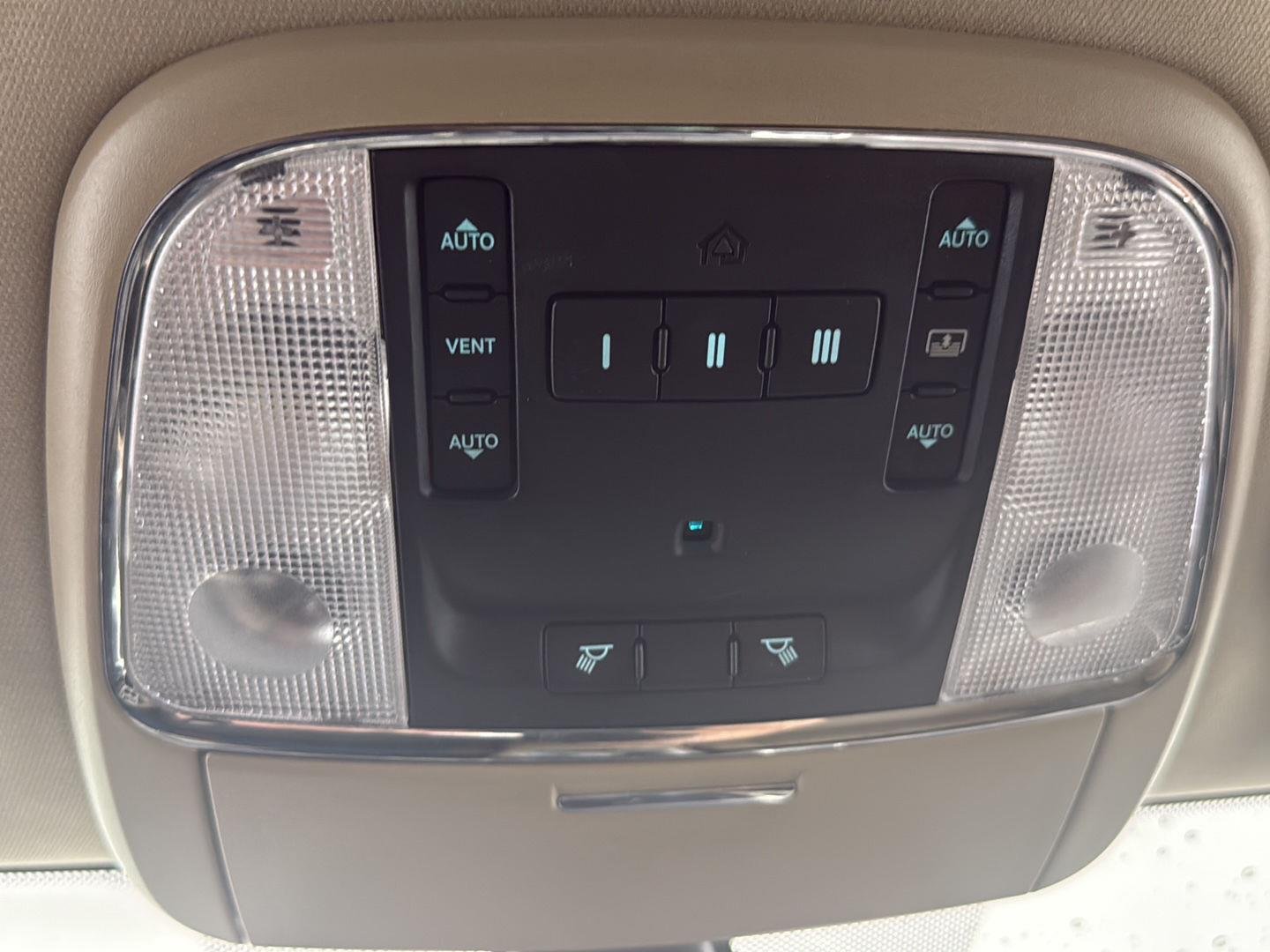 Used 2013 Brilliant Black Crystal Pearl Jeep Limited image 16