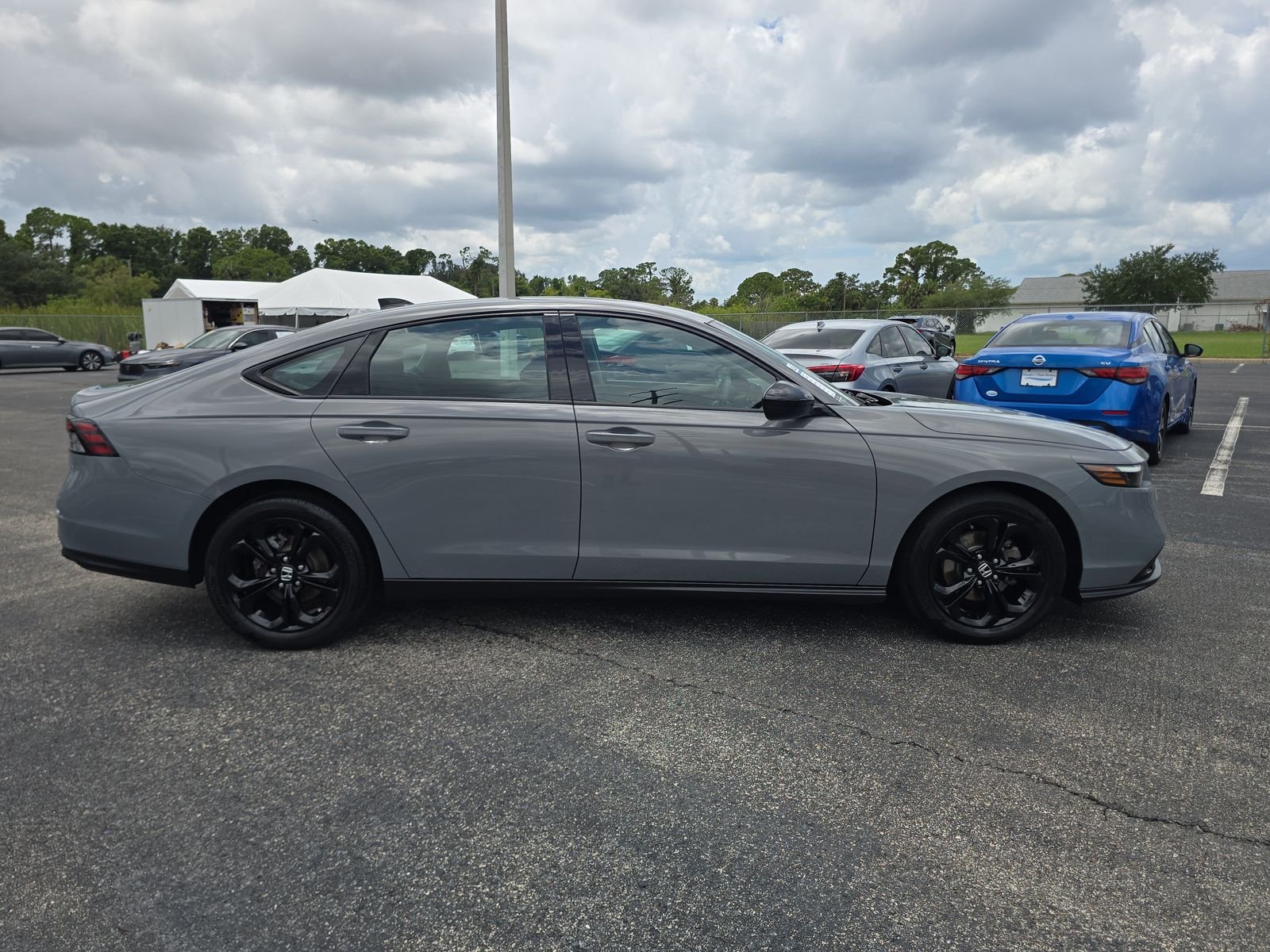 2025 Honda Accord SE - Photo 3