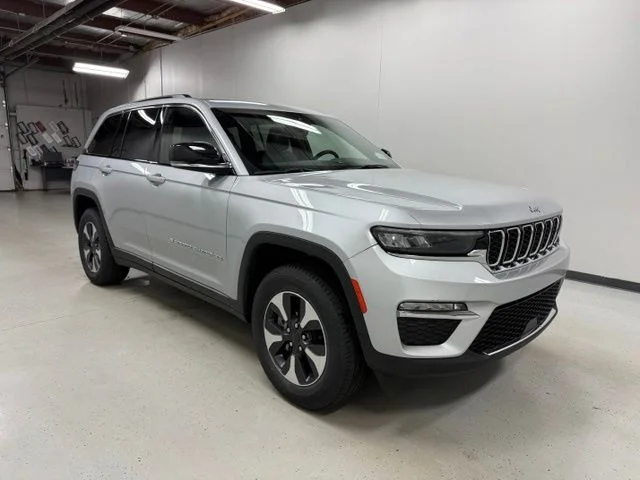 Certified Used 2024 Silver Jeep 4xe image 3