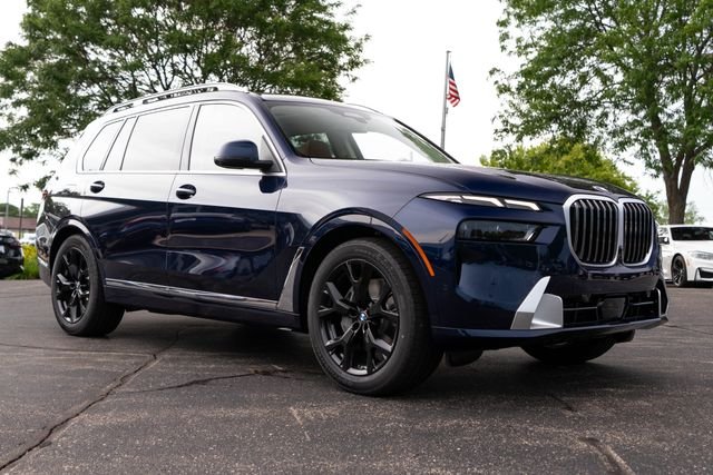 Certified Used 2027 Tanzanite Blue II Metallic BMW xDrive40i image 8