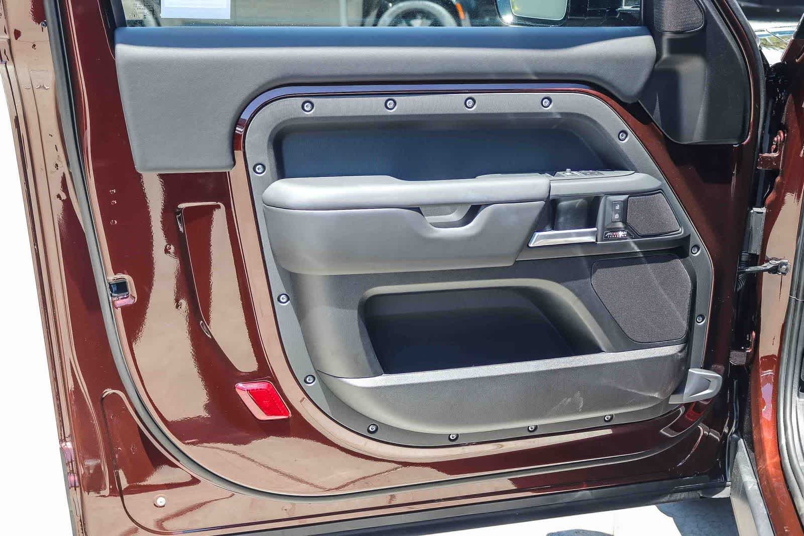 New 2026 Sedona Red Land Rover X-Dynamic SE image 20