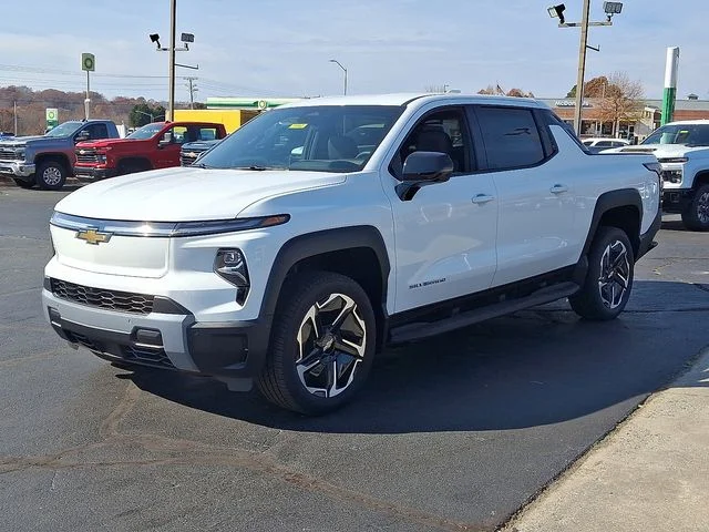 New 2026 White Chevrolet LT image 3